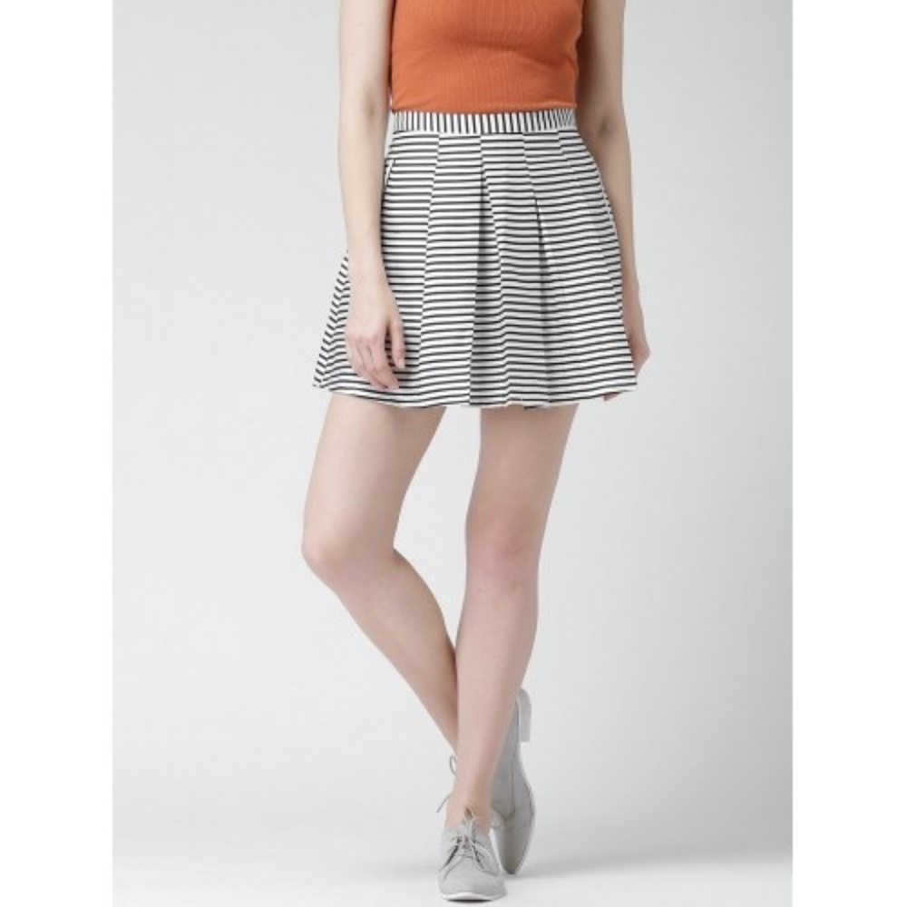 Forever 21 NWT Aline Stripped Skirt with Pockets
